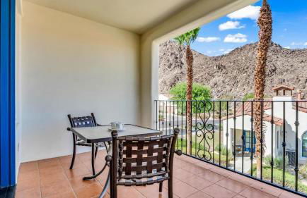 LV009 Private Upstairs Studio w Mountain Views - Photo 10