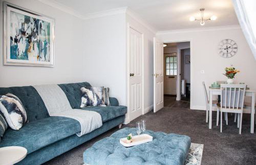 Stylish quaint home hosted by ESONGRACE Stays in Stoke-on-Trent - Perfect for Families - Contractors - Holiday makers - Emergency Housing - Professionals - Foto 13
