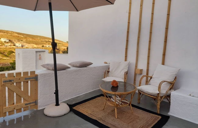 Salty Caves Apartments Milos - Photo 22