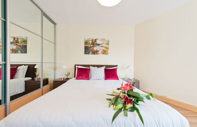 Broc House Suites - Photo 3