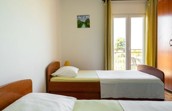 Simplistic Apartment in Rogoznica near Sea Beach - Foto 7