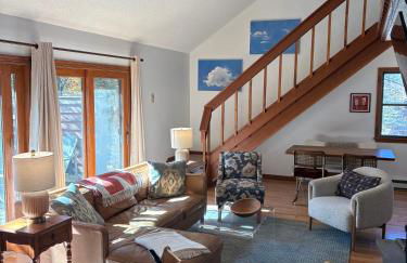 The Magic Teacup - Photo 3