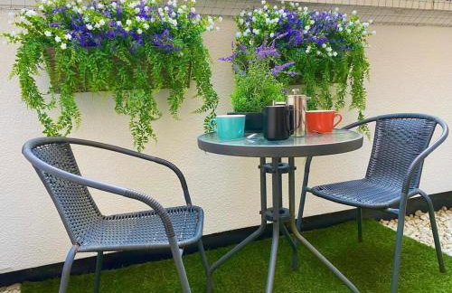 Westminster 1 bed apt with terrace and Air-Con - Photo 6