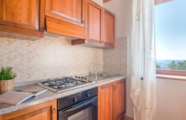 Cozy Farmhouse in Apecchio with Hot Tub - Foto 8