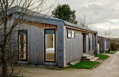 Nyland Lodge - Hot Tub - Fireplace - Free Parking & WiFi - Foto 40