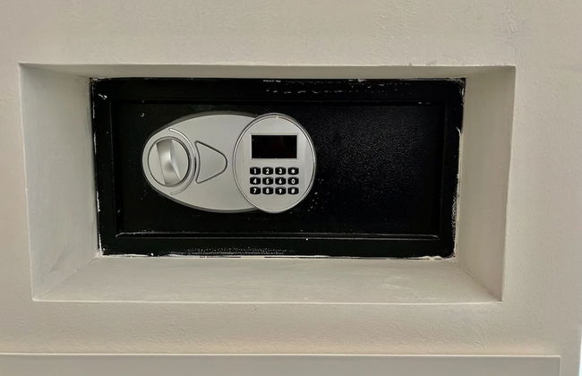 Tiny Townhouse In The Historic Centre - Photo 27