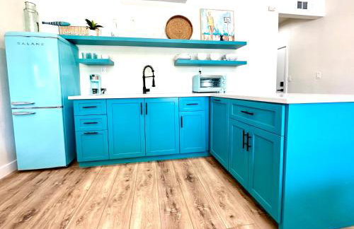 AZUL on Avenida Del Mar (1/2 Mile to the PIER!) - Foto 15