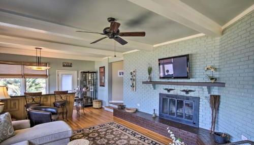 Quiet Lakefront Retreat with Boat Ramp and 2 Docks - Foto 4