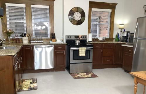 2 bedroom Loft apartment near downtown, Ohio city, Tremont! - Foto 29