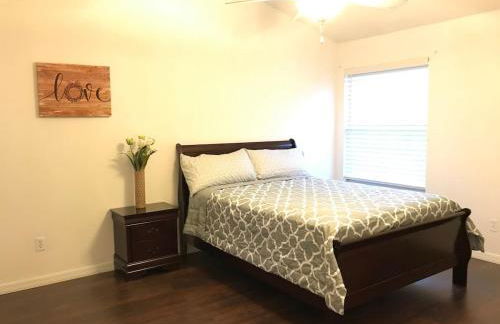 10min to Disney parks new condo free wifi & pool - Foto 13