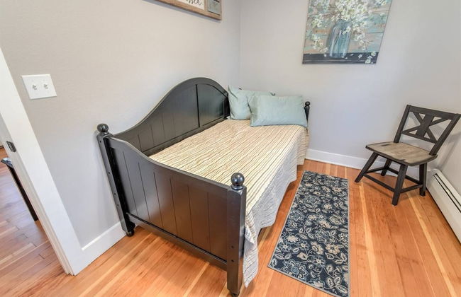 Couple's Mountain Getaway Close to Everything! - Foto 5