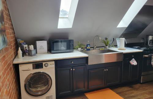 Modern Rustic split level with balcony - Foto 8