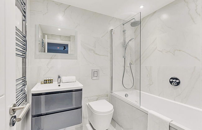 Sunny 2-bed Gem in Chiswick - Foto 18