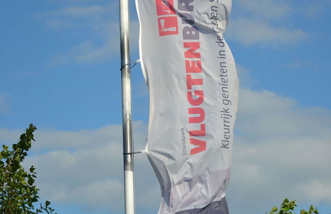 Living Van on the Beach With Sea Views - Photo 2