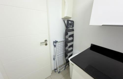 ImmoStay #3 - Penthouse mit zwei Balkonen & Seeblick, Parking & WiFi - Foto 21