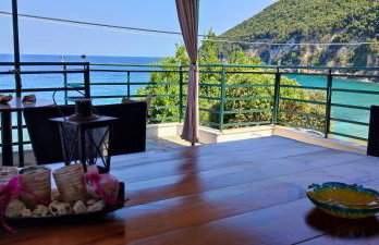 Kamari Guesthouse - Photo 36