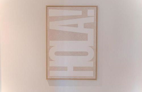 Luxuary 2BR Apt Sleeps 9, Wembley and Park Views - Photo 8