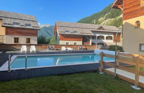 AU PIED DES PISTES D'ARVIEUX - Foto 1