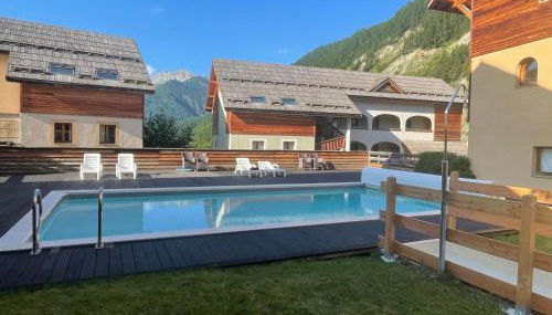 AU PIED DES PISTES D'ARVIEUX - Foto 1