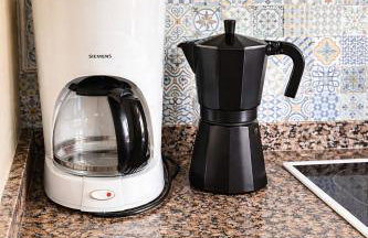 Amplio y Cómodo chalet a 15 minutos del centro con piscina y pistas de tenis - Foto 10