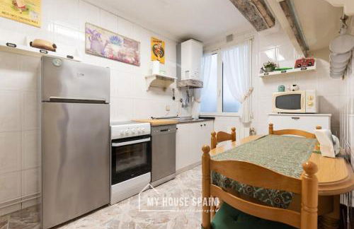 MyHouseSpain - Amplio piso cerca del centro - Foto 11