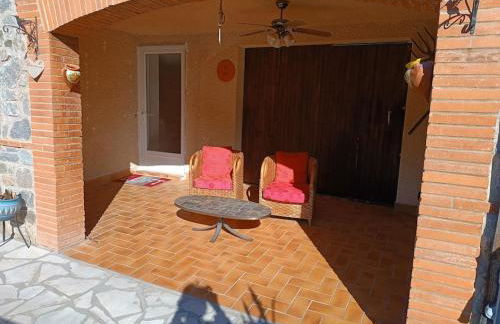 F2 classé 3 étoiles vue montagne, extérieur clos - Foto 11