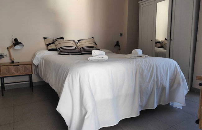 Apartamentos La Roca Rentals - Foto 12