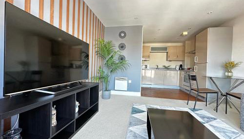 Seaside APT with Harbour View - Foto 2