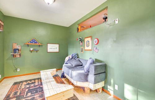 5 Mi to Town Mtn-View Gem with Deck in Hot Springs - Foto 20