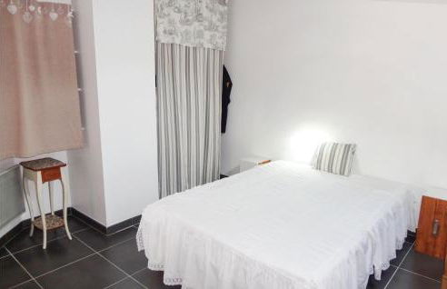 2 Bedroom Awesome Apartment In Sauvian - Foto 13