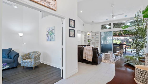 Luxury Heated Pool Home on Saltwater Canal w Tiki - Foto 5, Habitación