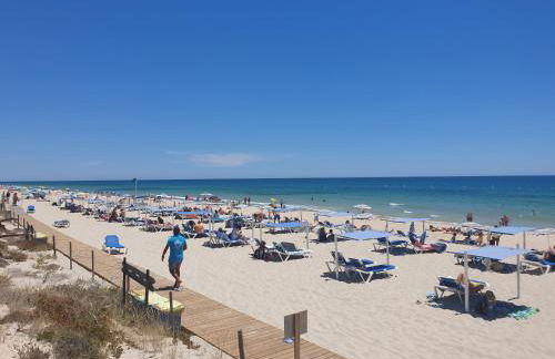 Charming Luz House - T2 apartment with jacuzzi - Foto 47