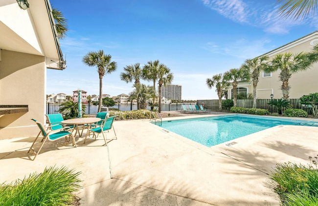 The Spyglass a 5 bed 3 bath house that sleeps 14 and just 67 steps from the beach - Foto 59