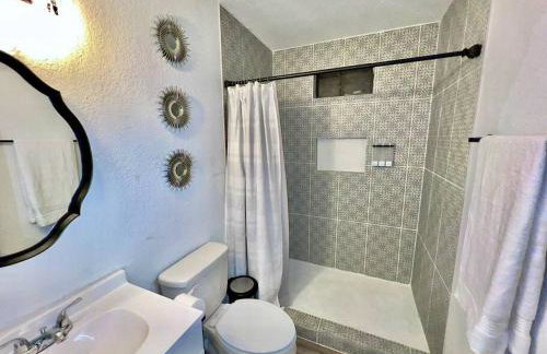 Chic & Cozy 2 bedroom - 1 bathroom - RATED BEST - Foto 34