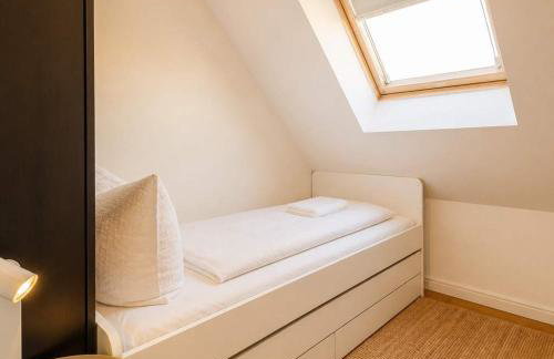 Großzügige Maisonette - hafen- und altstadtnah - Photo 14