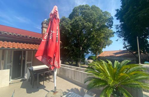 CAPTAIN'S HOUSE Lovran - 4 stars - no neighbors - Photo 2