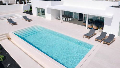 Villa Ainé Luxury Villa - Foto 2