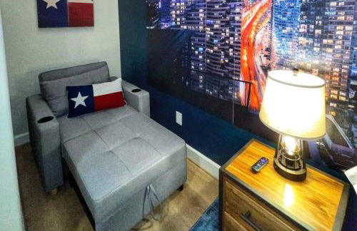 Posh Dtwn/Midtown Home w Stunning Roof-Top Terrace - Foto 36