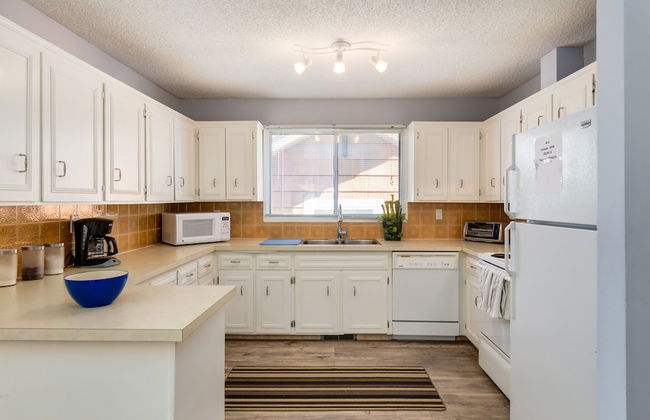 Superb 3BR mins to DT SAIT - Foto 15