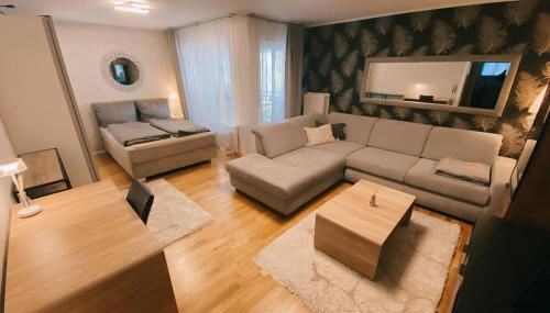 zentrale Design-Ferienwohnung mit Balkon und Stellplatz in Karlsruhe - APOLONIAliving - Foto 2