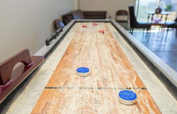 Tide Pool! PERFECT Location! AMAZING views! Short Walk to Beach! Hot Tub!! Game Room!! BBQ!! Fast WiFi!! Dog Friendly! - Foto 8