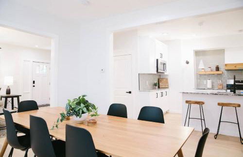 Newly Renovated! Beautiful home with game room. - Foto 47