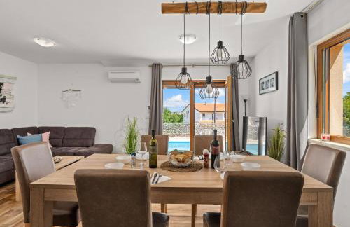 Holiday Home Mla i - Three Bedroom Holiday Home with Pool - Photo 7