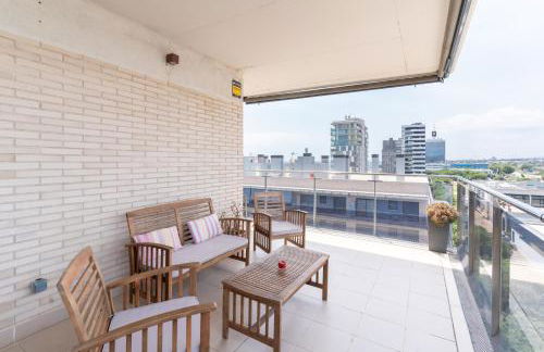 Rengle Horizonte Penthouse & Pool - Photo 8