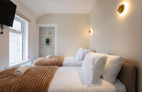 111 By Mayfair - Luxurious 12 Bedroom House, Portrush - Foto 42