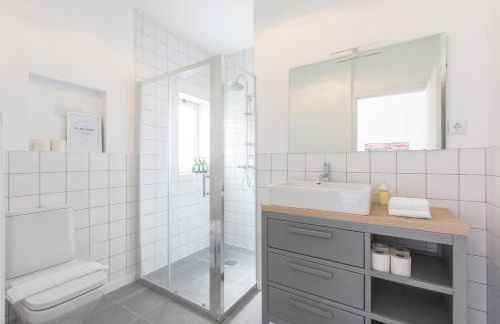 Beach Villa - 16min to Downtown - 30 PPL - Foto 68