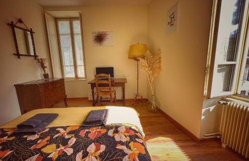 Gîte Les Roches : maison de caractère pour 15 personnes - Foto 4