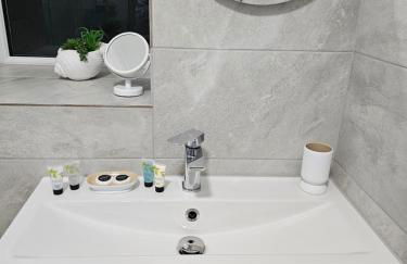 Homey flat - Photo 16