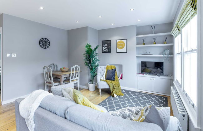 Stylish Shepherds Bush Flat - Photo 7