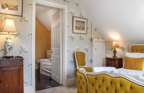 Russell Cottage - Photo 14